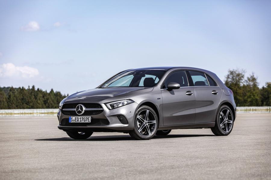  Mercedes-Benz A250 e (W177) 2019 года  (WW) (фото 1 из 33)